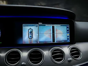 MERCEDES-BENZ E 220 d AMG Line 9G-Tronic *360° Kamera*Assistenten*Ambientebeleuchtung*