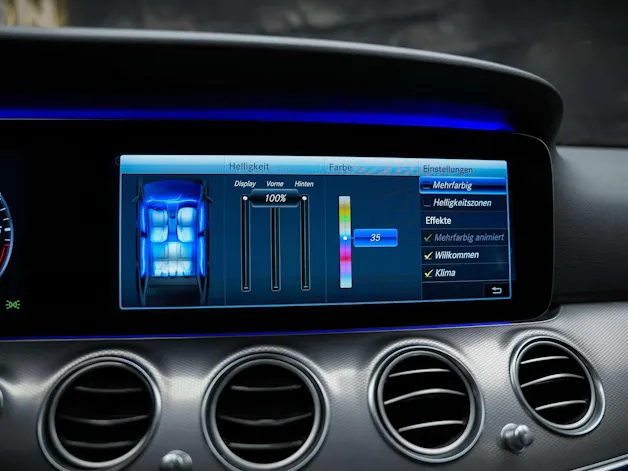 MERCEDES-BENZ E 220 d AMG Line 9G-Tronic *360° Kamera*Assistenten*Ambientebeleuchtung*