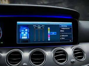 MERCEDES-BENZ E 220 d AMG Line 9G-Tronic *360° Kamera*Assistenten*Ambientebeleuchtung*