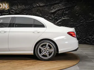 MERCEDES-BENZ E 220 d AMG Line 9G-Tronic *360° Kamera*Assistenten*Ambientebeleuchtung*