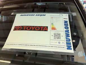 Toyota RAV-4 2.5 HSD Trend e-CVT AWD NEUES MODELL Automat