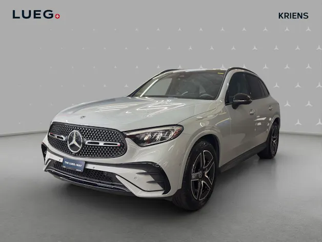 MERCEDES-BENZ GLC 200 4M - AMG / Panorama-Dach / AHK / Rückfahrkamera