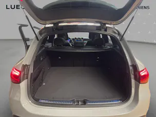 MERCEDES-BENZ GLC 200 4M - AMG / Panorama-Dach / AHK / Rückfahrkamera