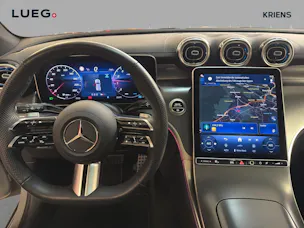 MERCEDES-BENZ GLC 200 4M - AMG / Panorama-Dach / AHK / Rückfahrkamera