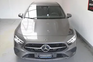 MERCEDES-BENZ A 200 7G-DCT