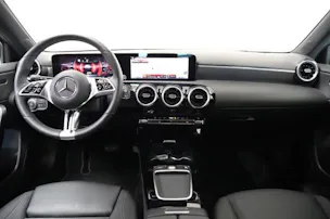 MERCEDES-BENZ A 200 7G-DCT