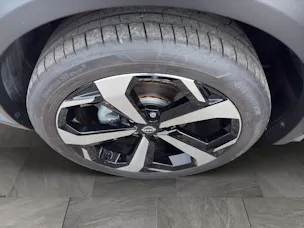 NISSAN Juke 1.6 Hybrid Tekna