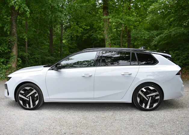 OPEL Astra Sports Tourer 58 kWh Ultimate
