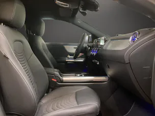 MERCEDES-BENZ GLA 220d 4Matic 8G-DCTSwiss Star