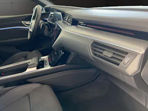 AUDI e-tron 55 Advanced quattro