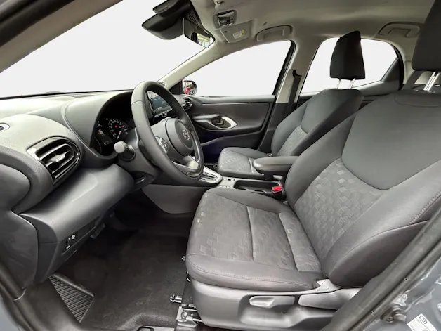 MAZDA 2 1.5/92 Hybrid Centre-Line