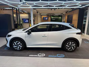 RENAULT Clio 1.2 TCe Evolution NEUES MODELL EDC-Automat