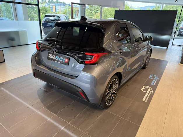 Toyota Yaris 1.5 Active Plus+ e-CVT Automat