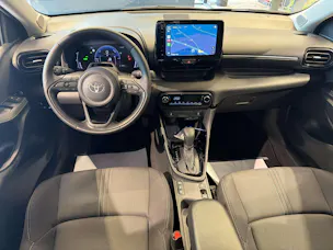 Toyota Yaris 1.5 Active Plus+ e-CVT Automat