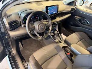 Toyota Yaris 1.5 Active Plus+ e-CVT Automat
