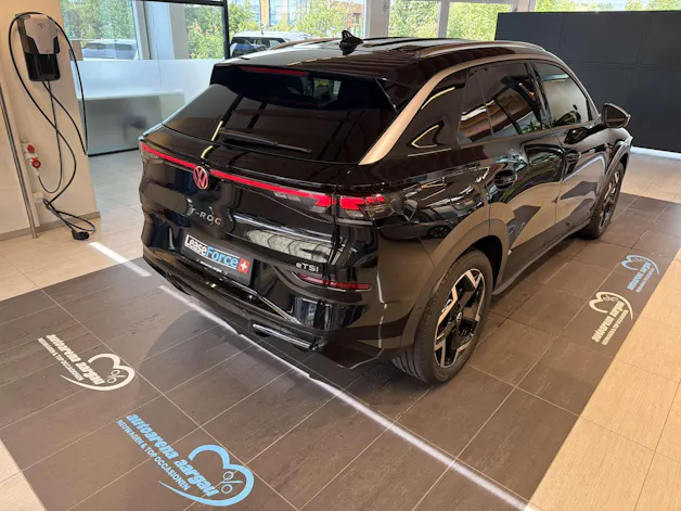 VW T-Roc 1.5 eTSi mHEV R-Line DSG-Automat