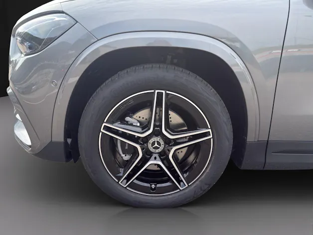 MERCEDES-BENZ GLA 200 7G-DCT Night Star