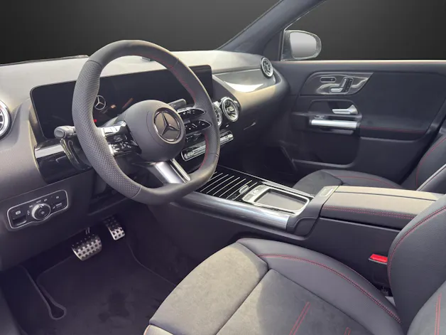 MERCEDES-BENZ GLA 200 7G-DCT Night Star