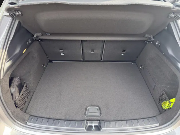 MERCEDES-BENZ GLA 200 7G-DCT Night Star