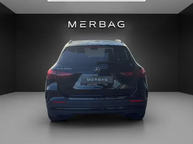 MERCEDES-BENZ GLA 250 e EQ Star 8G-DCT