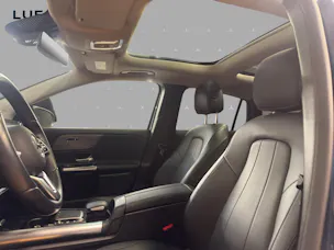 MERCEDES-BENZ EQA 300 4M - Progressive / Rückfahrkamera / Panorama-Dach / Ambiente-Licht