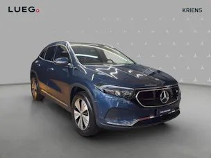 MERCEDES-BENZ EQA 300 4M - Progressive / Rückfahrkamera / Panorama-Dach / Ambiente-Licht
