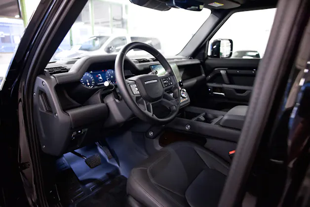 Land Rover Defender 110 3.0 D I6 350 X-Dynamic HSE *5 Jahre Werksgarantie*
