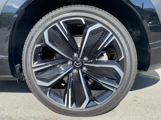 MAZDA CX-6e 68,8 kWh Takumi