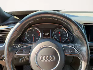 AUDI Q5 2.0 TDI quattro S-tronic