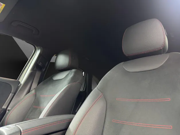 MERCEDES-BENZ GLA 220d 4Matic 8G-DCT
