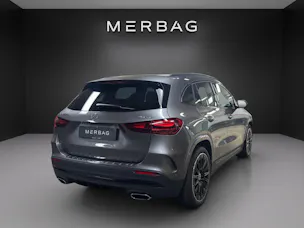 MERCEDES-BENZ GLA 220d 4Matic 8G-DCT