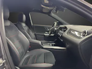 MERCEDES-BENZ GLA 220d 4Matic 8G-DCT