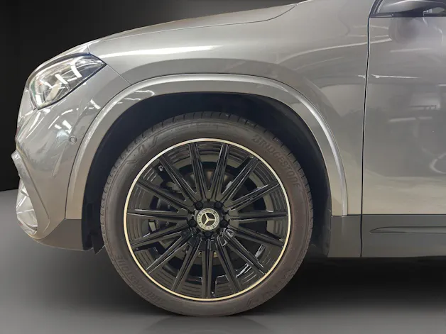 MERCEDES-BENZ GLA 220d 4Matic 8G-DCT