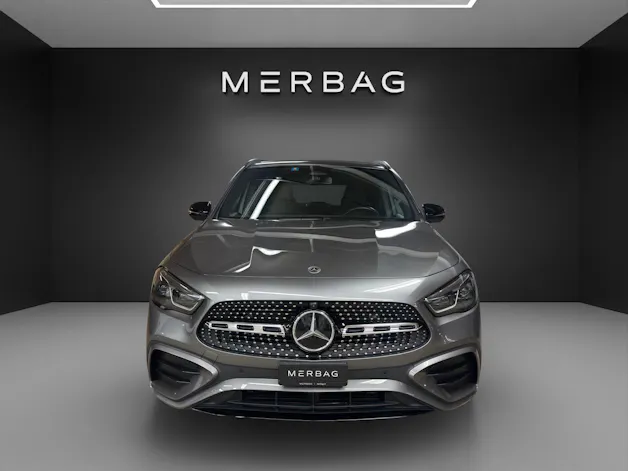 MERCEDES-BENZ GLA 220d 4Matic 8G-DCT