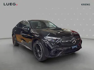 MERCEDES-BENZ GLC 300 4M - Coupé - AMG / DISTRONIC / 360 Grad Kamera / DIGITAL Light