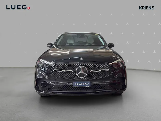 MERCEDES-BENZ GLC 300 4M - Coupé - AMG / DISTRONIC / 360 Grad Kamera / DIGITAL Light