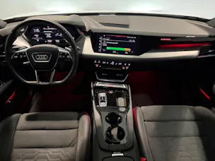 AUDI e-tron GT quattro