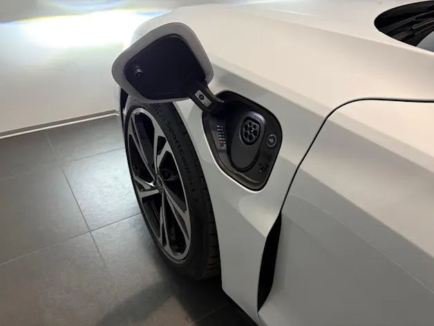 AUDI e-tron GT quattro