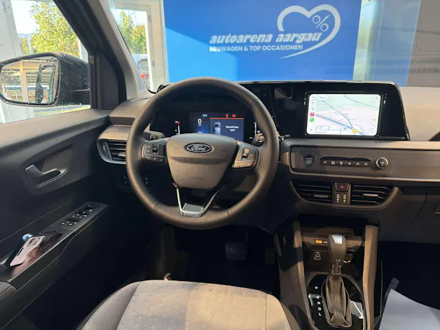 FORD Tourneo Courier 1.0 EcoBoost Titanium Automat