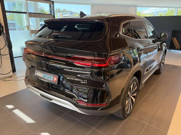 BYD Seal U DM-i PHEV Design AWD 324PS Automat