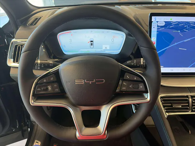 BYD Seal U DM-i PHEV Design AWD 324PS Automat