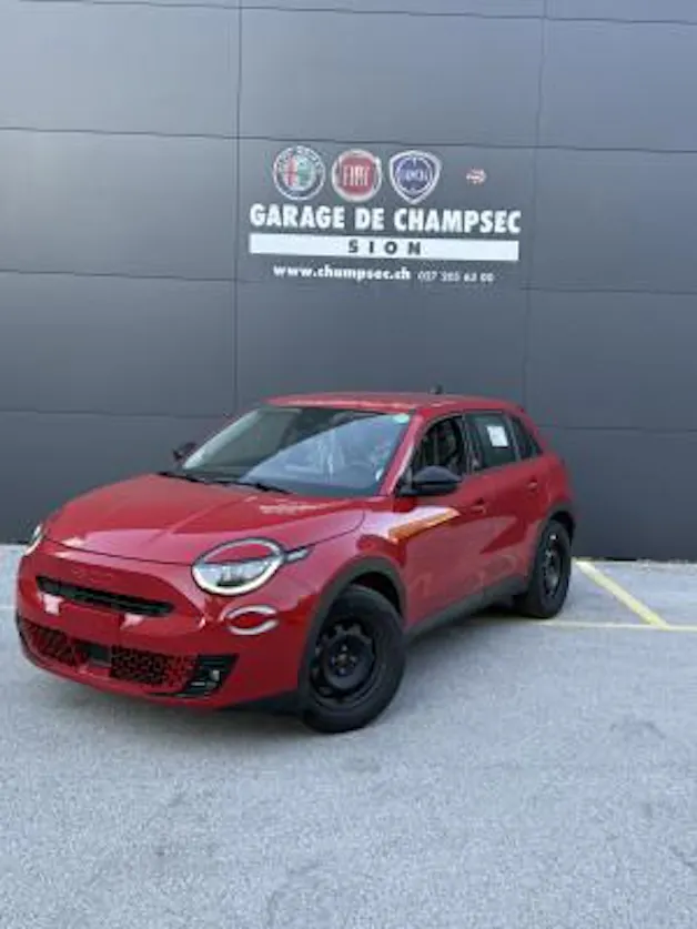 FIAT 600e Red