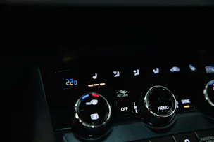 SKODA Karoq 1.0 TSI Ambition DSG