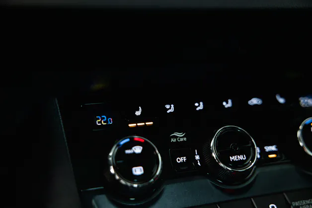 SKODA Karoq 1.0 TSI Ambition DSG