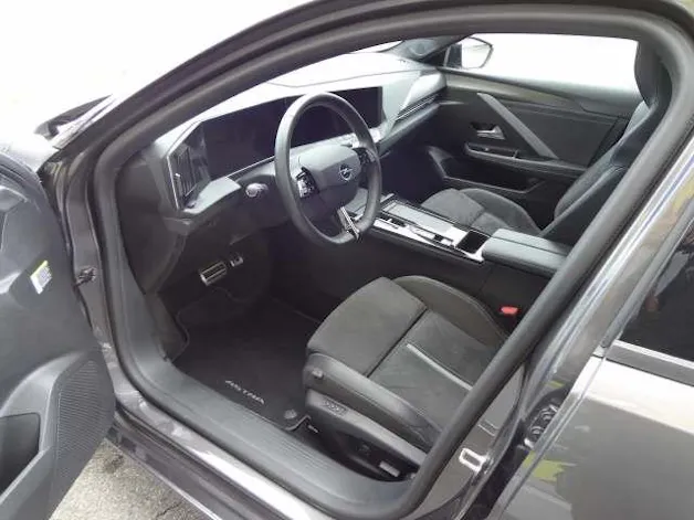 OPEL Astra Sports Tourer 1.6 PHEV GSe