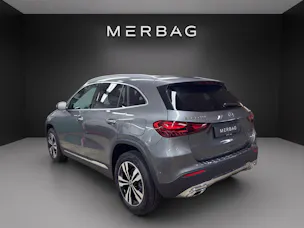 MERCEDES-BENZ GLA 220d 4Matic 8G-DCTSwiss Star