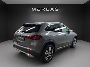 MERCEDES-BENZ GLA 220d 4Matic 8G-DCTSwiss Star