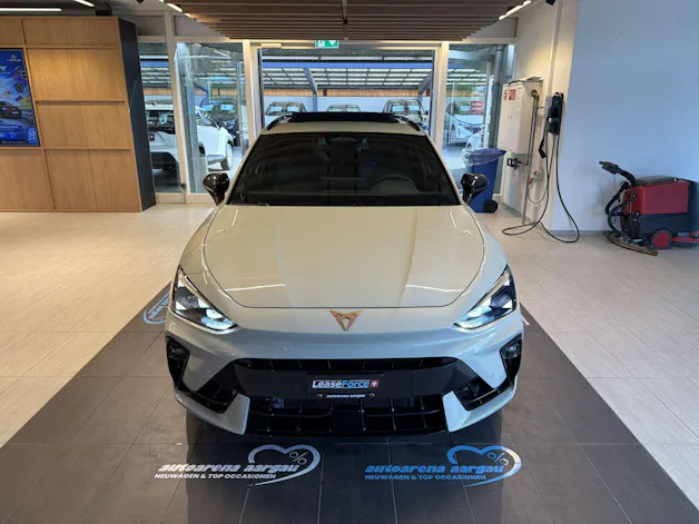 CUPRA LEON ST 2.0 TSi VZ 333PS 4Drive DSG-Automat