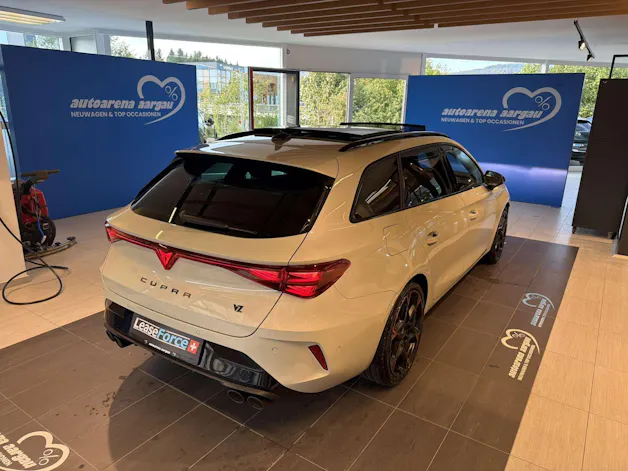 CUPRA LEON ST 2.0 TSi VZ 333PS 4Drive DSG-Automat