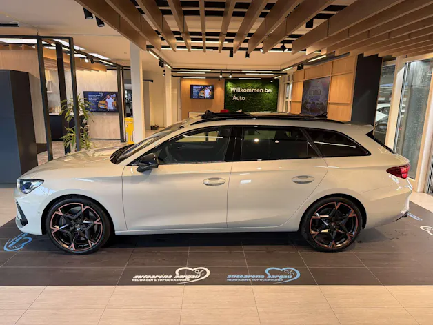 CUPRA LEON ST 2.0 TSi VZ 333PS 4Drive DSG-Automat